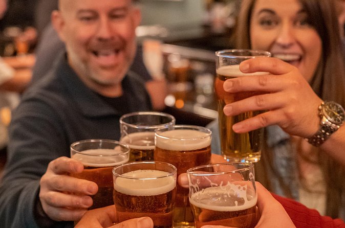 2 Hour Historic Pub Crawl in Boston - Dirty Nelly’s and the social side of the route