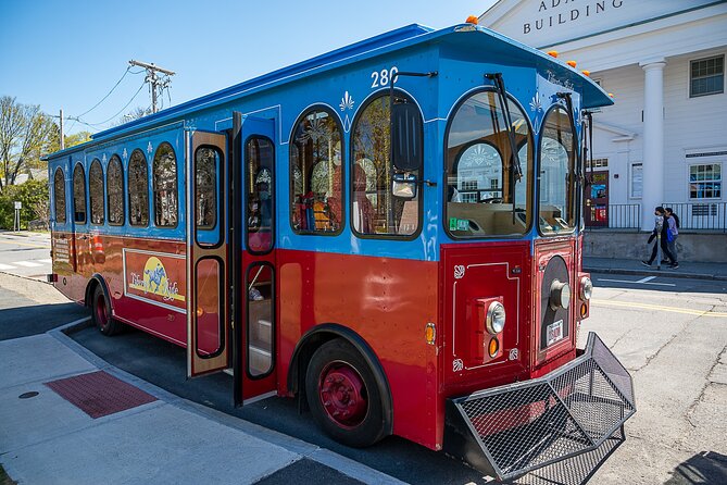 90-Min Narrated Trolley Tour of Lexington and Concord, MA - Following April 19, 1775 from Lexington to Concord