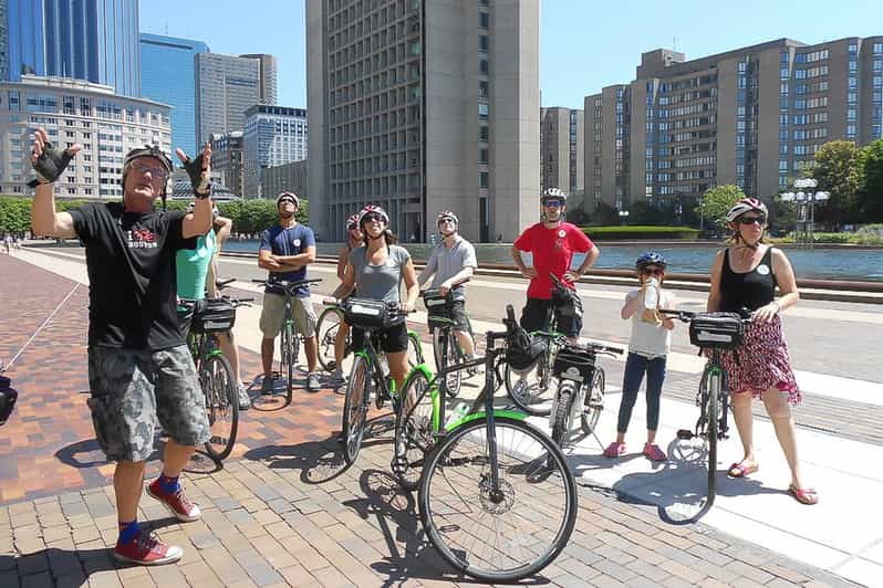 Boston: 2.5-Hour City View Bike Tour - Boston Common and the Rose Kennedy Greenway