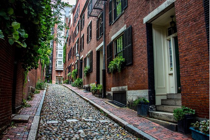 Boston and Cambridge Private Day Tour - The North End, Paul Revere, and Old Ironsides