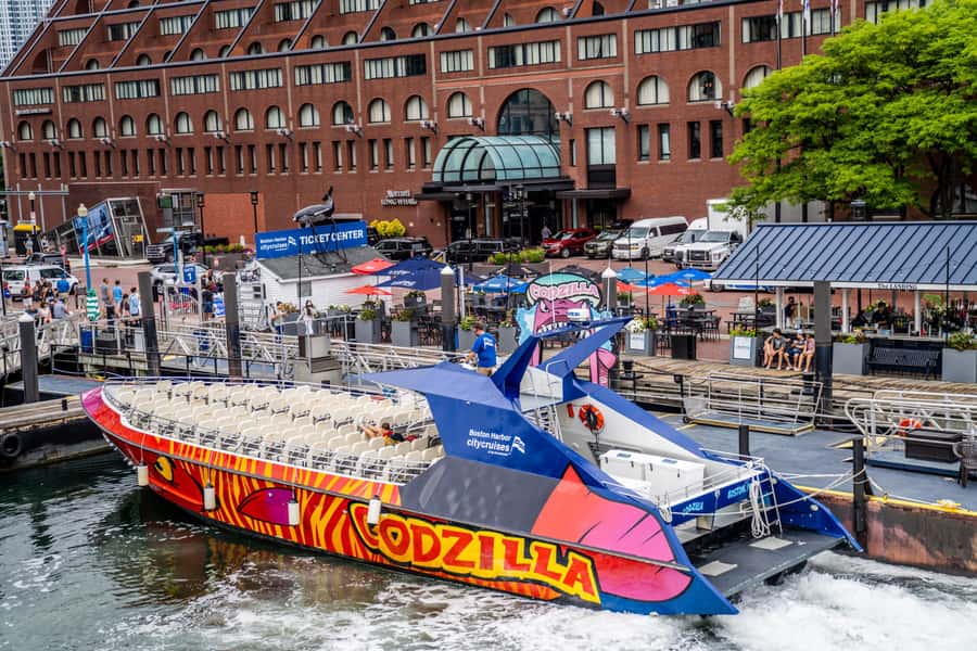 Boston: City Cruises Harbor Codzilla High Speed Thrill Boat - Who Should Ride, and Who Should Skip It