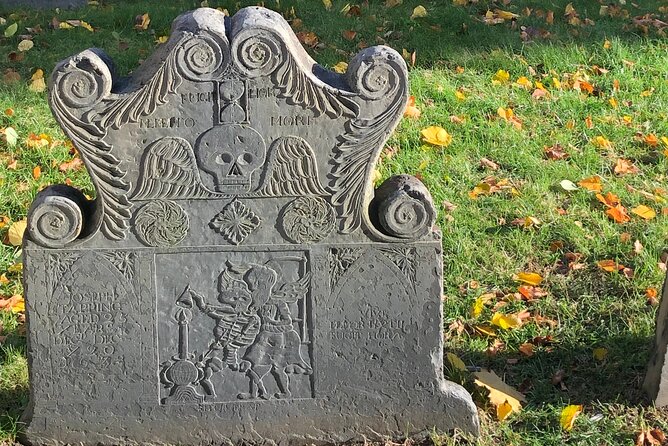 Boston: Freedom Trail History Tour and Brewery Taste - Franklin, Boston Latin School, and the city’s oldest ground