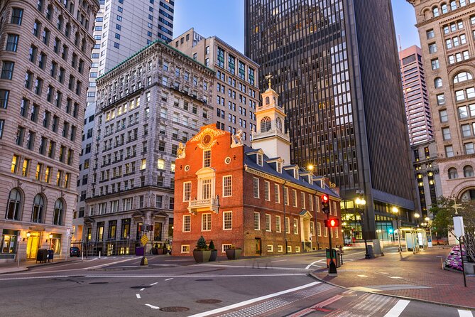 Boston: Freedom Trail History Tour and Brewery Taste - Democracy Brewing turns history into a full lunch stop