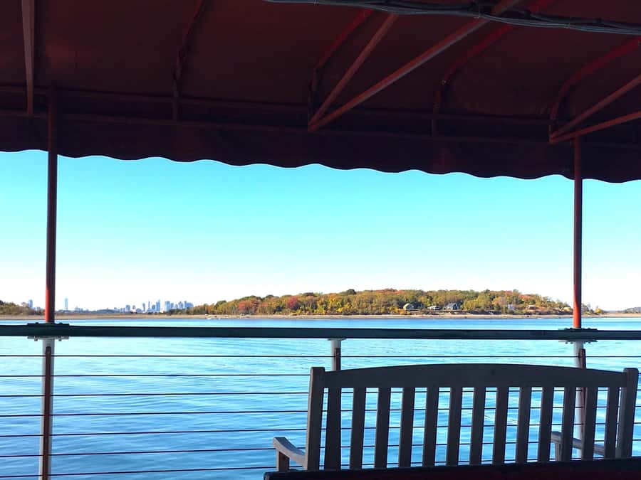 Boston Harbor Fall Foliage Weekend Brunch Cruise - Fort Independence and Castle Island