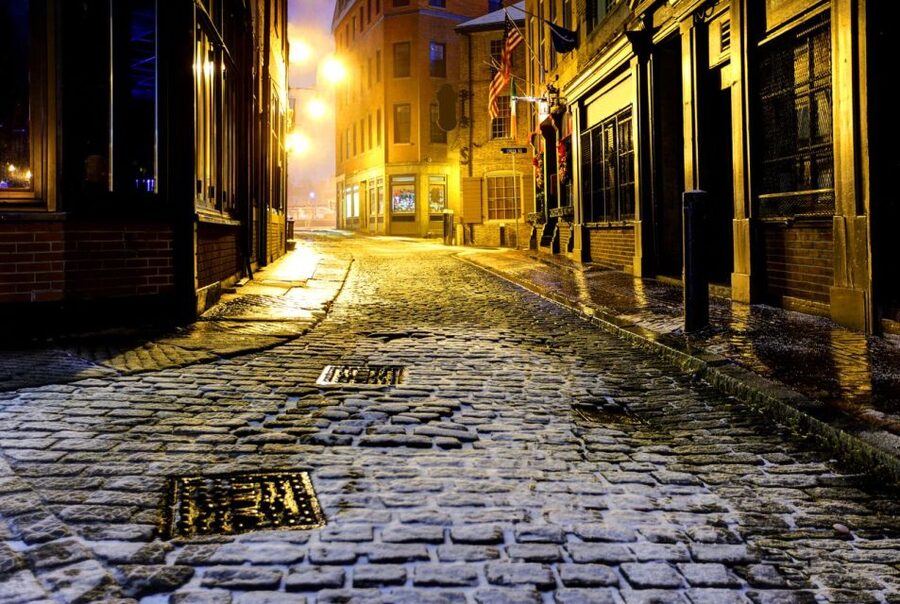 Boston: Haunted Pub Crawl of Historic Pubs and Taverns - The pubs, taverns, and drinks
