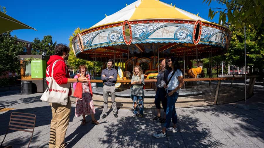Boston History & Highlights Tour: From Revolution to Today - Why the small group matters