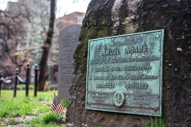 Boston History Tour: Scenic Walk Through Time & Landmarks - Massachusetts State House and Granary Burying Ground