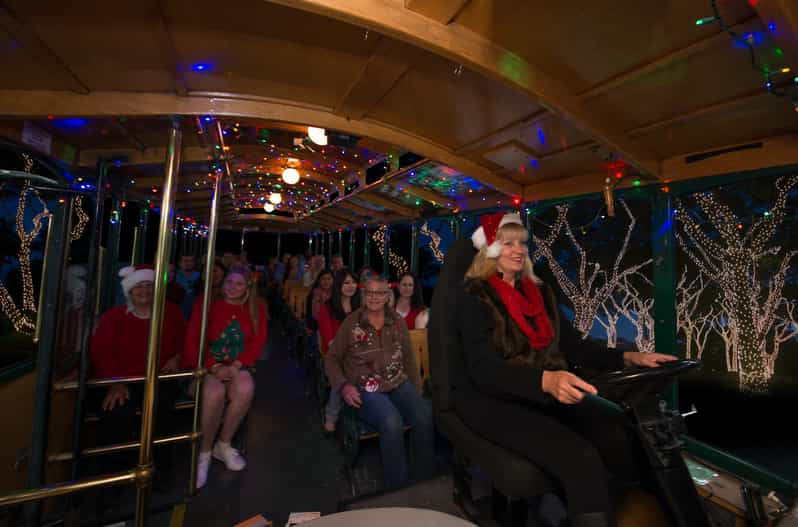 Boston: Holiday Sights and Festive Nights Trolley Tour - A warm start beside Long Wharf