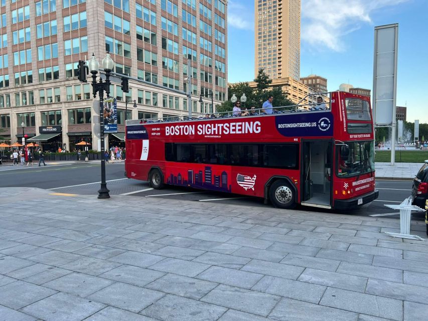Boston: Hop-On Hop-Off Double-Decker Bus Sightseeing Tour - Stop 3: Downtown Boston, burial grounds, and churches