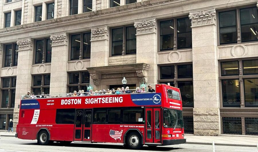 Boston: Hop-On Hop-Off Double-Decker Bus Sightseeing Tour - Stop 4: Boston Common and the Public Garden