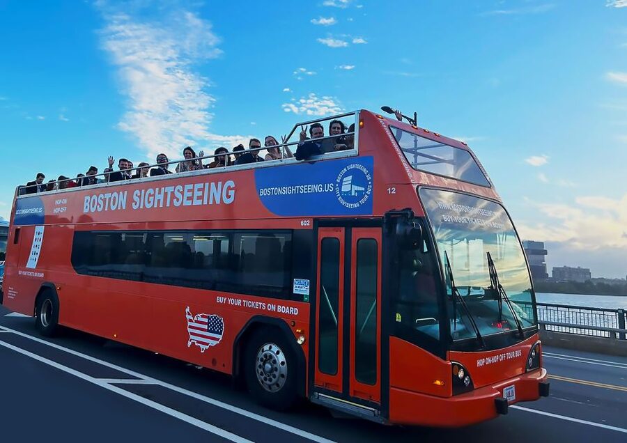 Boston: Hop-On Hop-Off Double-Decker Bus Sightseeing Tour - Stop 5: Cheers Pub and Beacon Hill