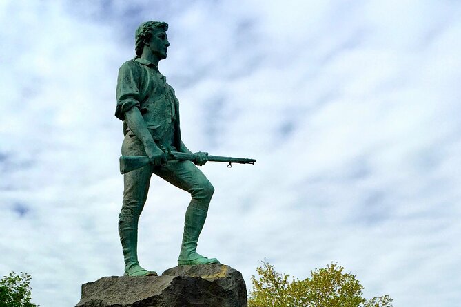 Boston Lexington and Concord Revolutionary War full day tour - Battle Road follows the British retreat