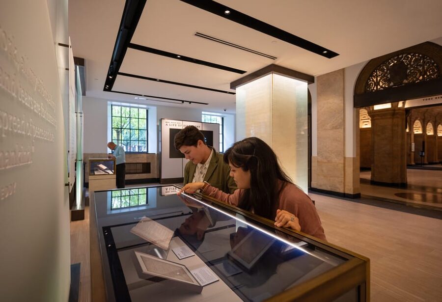 Boston: Mapparium® globe + How Do You See the World?™ - Mary Baker Eddy and the Christian Science exhibits
