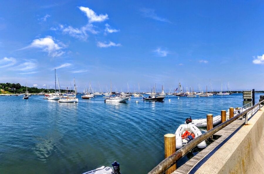 Boston: Martha's Vineyard Day Trip with Optional Island Tour - Oak Bluffs and the gingerbread cottages