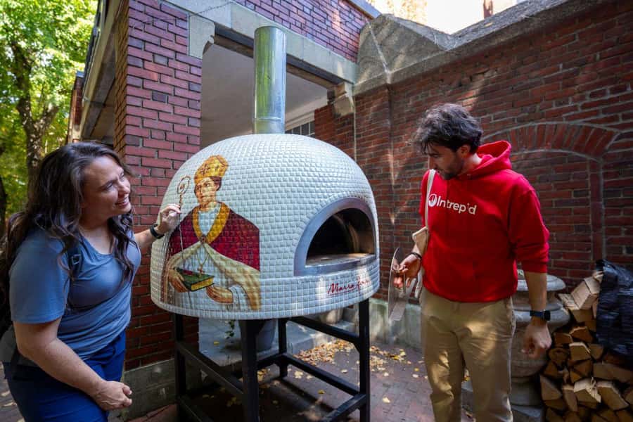 Boston: North End Food Experience with Pizza, Meats & Cheese - The history between the bites