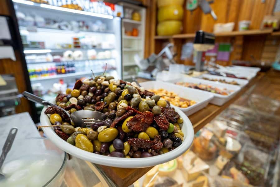 Boston: North End Food Experience with Pizza, Meats & Cheese - How much food do you really get for $75?