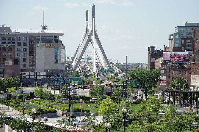 Boston Private City Tour 4 hours and Harvard University - Massachusetts State House and Boston City Hall