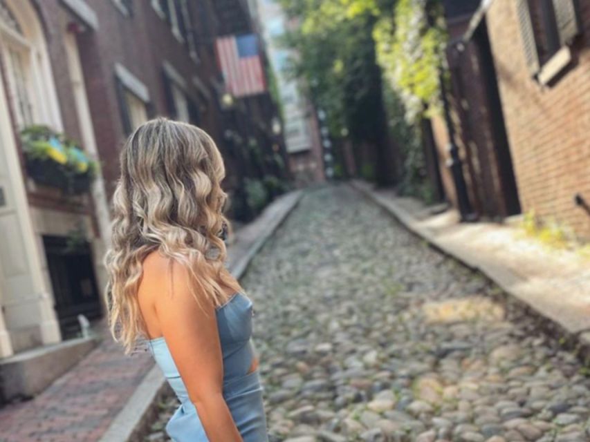 Boston: Private Walking Photography Tour - The café review and postcard keepsake