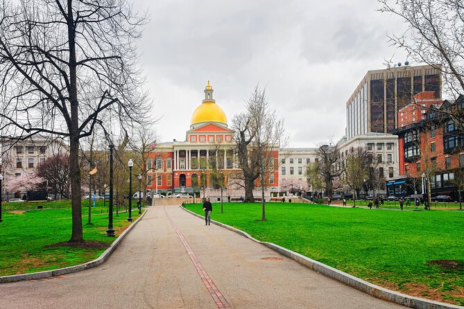 Boston Record Breakers: Self-Guided Scavenger Hunt - Starting at the Boston Public Library