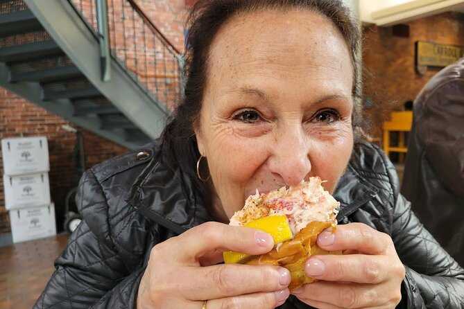 Boston Seafood & Freedom Trail Walking Tour - Boston Harborwalk, Long Wharf, and old port stories