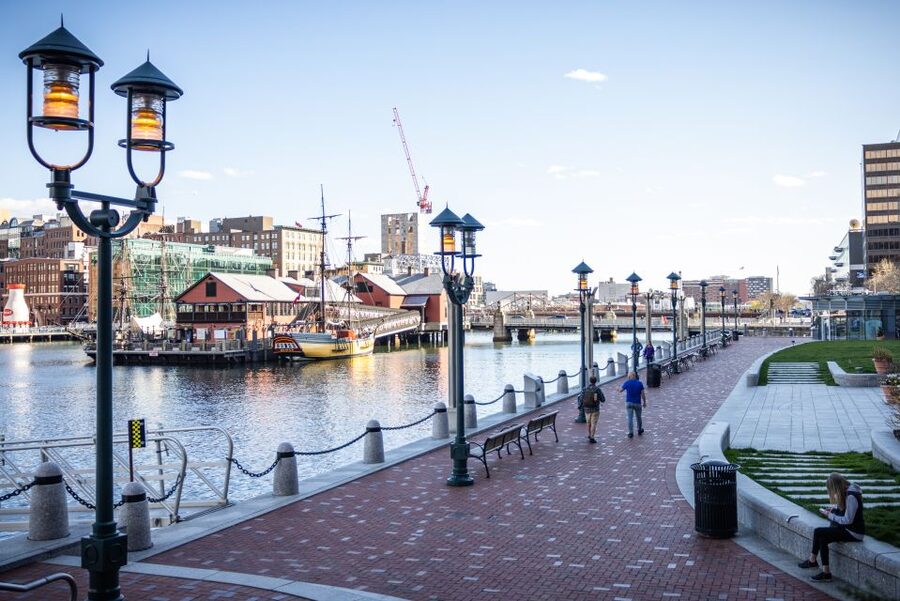 Boston: Seafood, History & Highlights Day Tour - Massachusetts State House access depends on the day