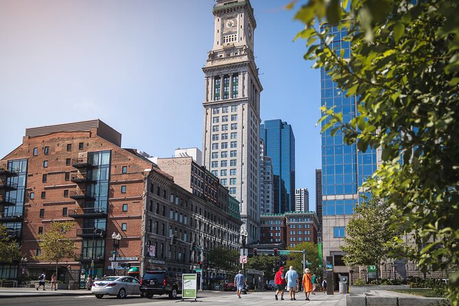 Boston Seafood to Freedom Trail Highlights Private Tour - Old South Meeting House and the start of the Tea Party story