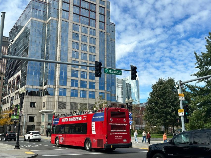 Boston Sightseeing: Single Ride Pass With Double-Decker Bus - How good is the commentary?