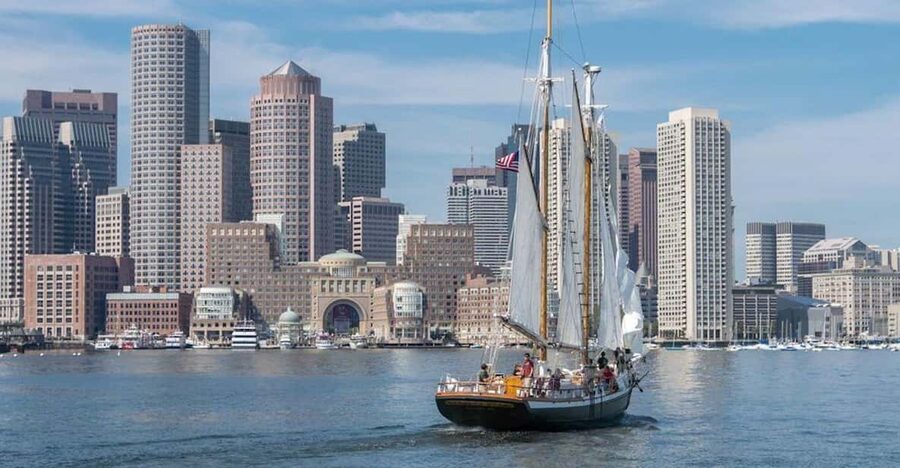 Boston: Sunday Pastry & Prosecco Sail on Boston Harbor - Why this Sunday sail works so well