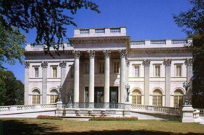Boston to Newport: Breakers and Marble House Small Group Tour - The coastal drive adds more than scenery
