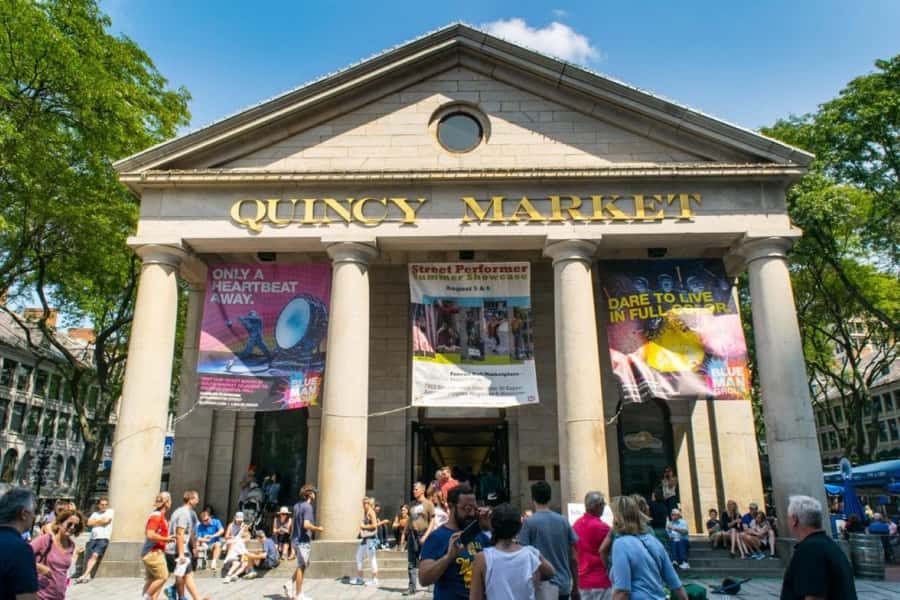 Boston: Top 10 Freedom Trail & 'Cheers' Guided Walking Tour - Guide style and group atmosphere