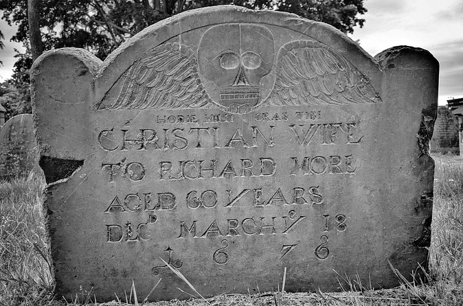 Cemetery and Witchcraft Trials Tour - What the guides add to the hour