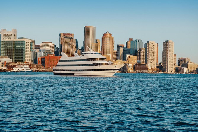 City Cruises Boston: Signature Dinner Cruise - Service, seating, and the size of the ship