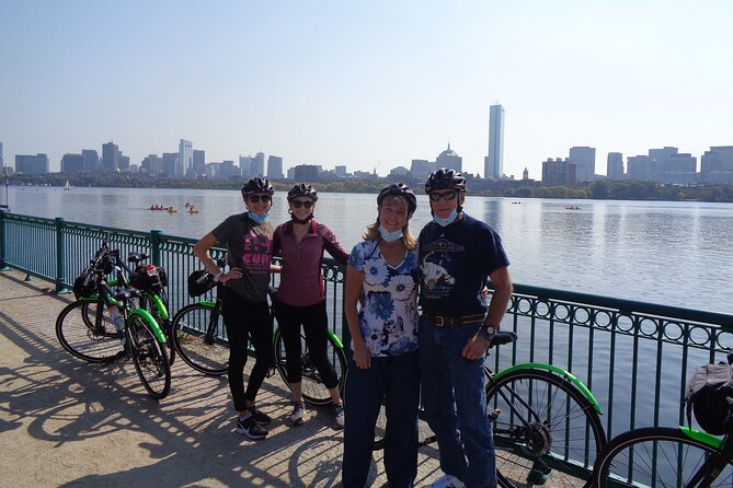 Comfort Hybrid Boston City Bike Rental - Why the 24-hour window matters
