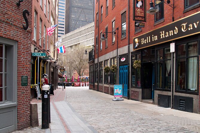 Entire Freedom Trail Walking Tour: Includes Bunker Hill and USS Constitution - The Blackstone Block and Paul Revere’s neighborhood