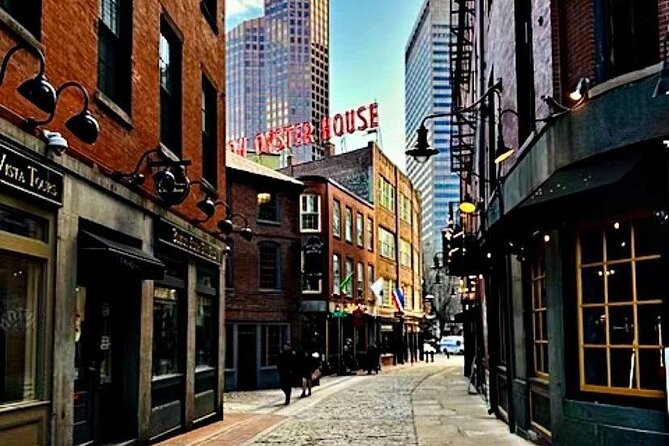 Freedom Trail Experience - Paul Revere’s House and the North End finish