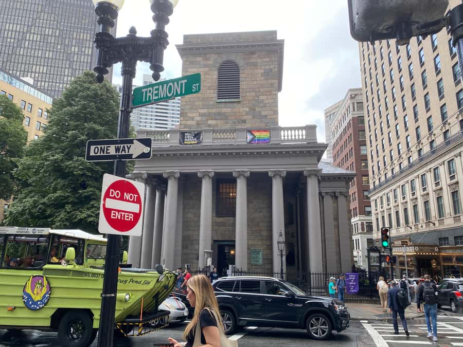 Freedom Trail: Small Group or Private 2 Hour Walking Tour - Key points at a glance
