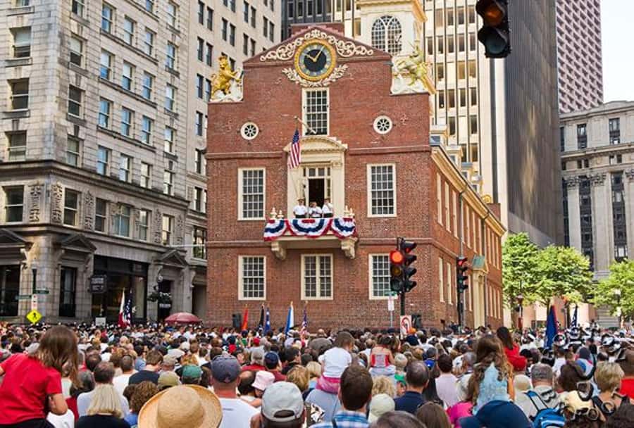 Freedom Trail: Small Group or Private 2 Hour Walking Tour - Starting near King’s Chapel and Boston’s historic core