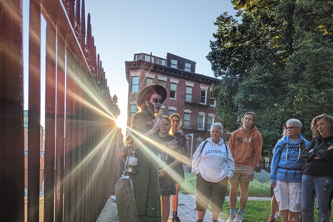 Ghosts and Gravestones Boston Nightwalk - A practical plan for the 8:15 pm start