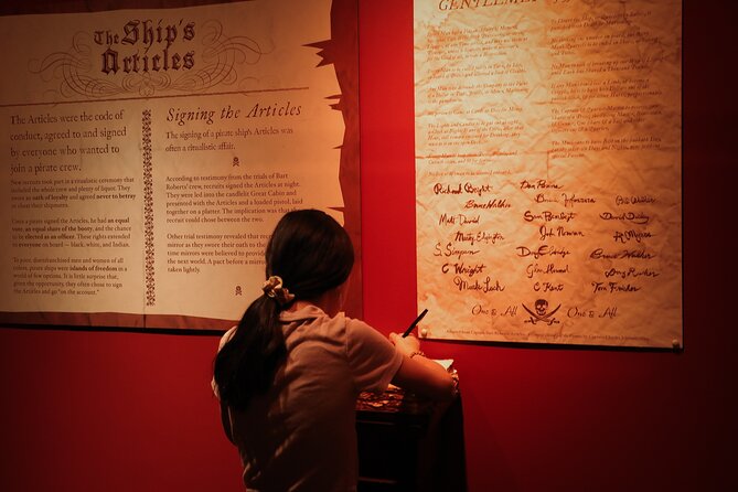 Real Pirates Salem Museum with Guided Directors Tour - Real Pirates Salem: where the story begins