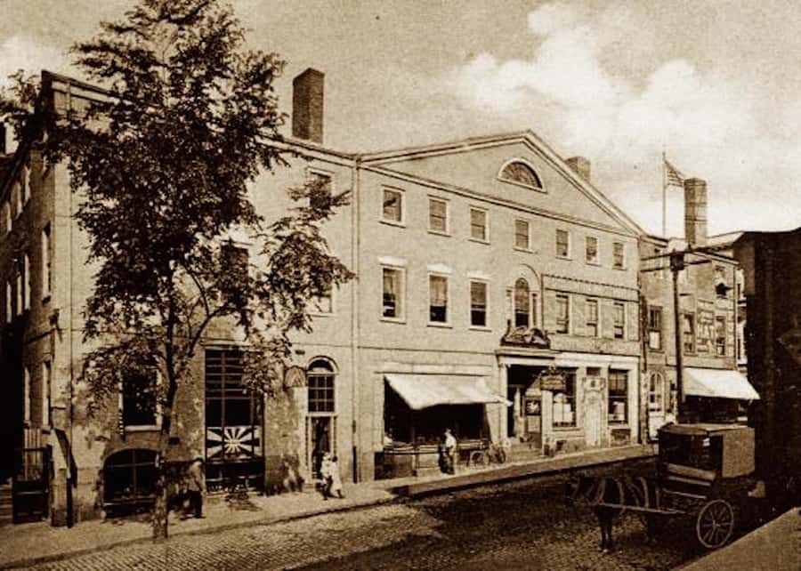 Salem 101 General History Tour - Revolutionary Salem and the local push against England