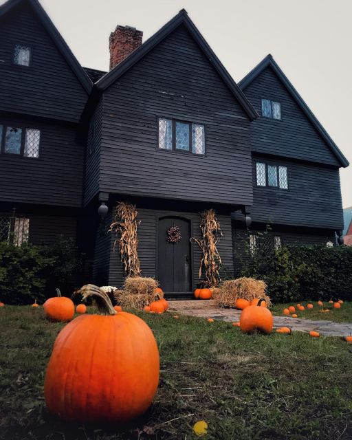Salem, MA: Mysteries & Murder Guided Walking Tour - Who should book this nighttime walk