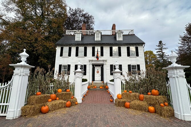 Salem Merchants and Mansions Guided Architecture Walking Tour - Key points to know before you book