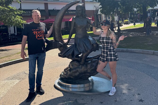 Salem Movie Magic Tour: Hocus Pocus and Bewitched locations - Salem Common, playground scenes, and open-air filming sites