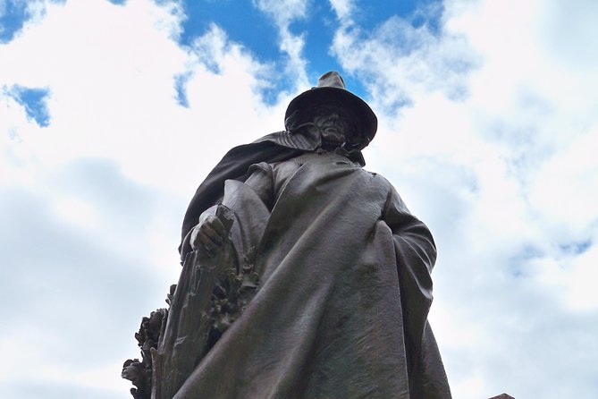 Salem On Foot Walking Tours - Derby Square and Old Town Hall