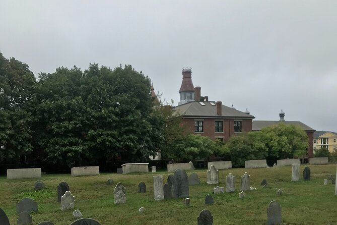 Salem's Best Ghost Tour - Salem after dark, with history at the center