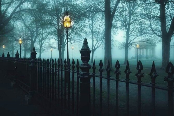 Salem's Best Ghost Tour - Old Town Hall and the Hocus Pocus connection