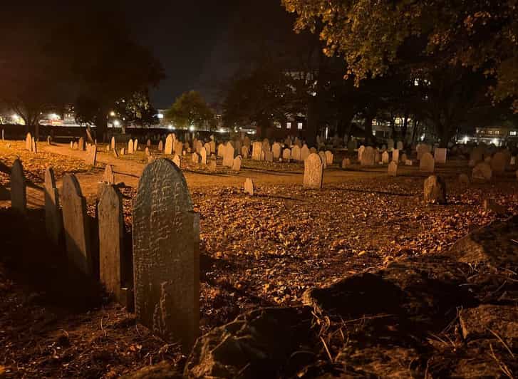 Salem: Specters and Apparitions Ghost Hunting Tour - Howard Street Cemetery: a quieter pause
