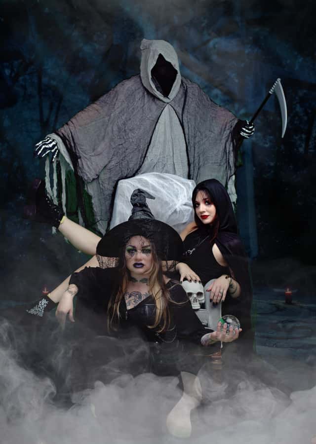 Salem: Ultimate Dead of Night Walking Ghost Tour - The Hawthorne Hotel and Salem’s haunted reputation