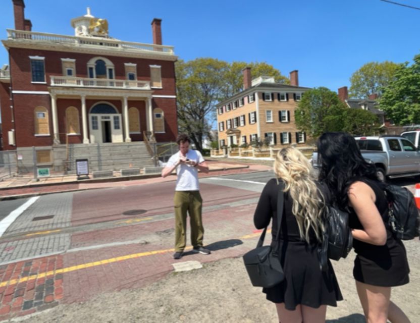 Salem: Ultimate Witches and Witchcraft of Salem Walking Tour - What the guide adds to the experience
