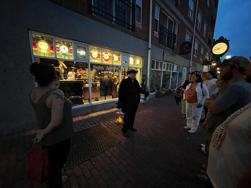 Salem: Vampires and Ghosts Walking Tour with Haunted Objects - Salem’s restaurants, shops, and everyday ghost stories